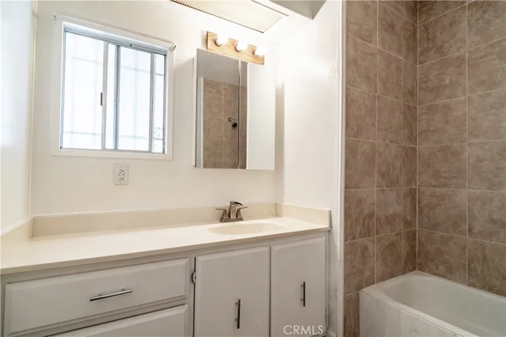 352 Siesta Court, Hemet, California 92543