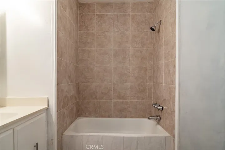 352 Siesta Court, Hemet, California 92543
