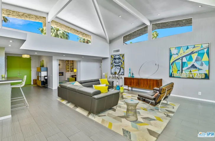 1594 E Sierra Way, Palm Springs, California 92264