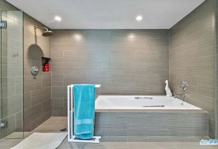 1594 E Sierra Way, Palm Springs, California 92264