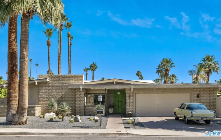 1594 E Sierra Way, Palm Springs, California 92264
