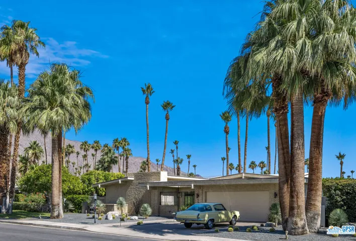 1594 E Sierra Way, Palm Springs, California 92264
