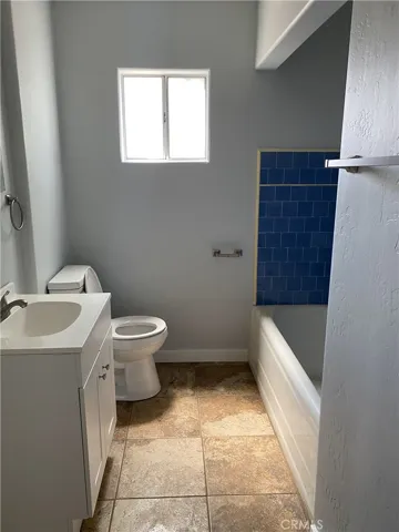 521 28th Street, Bakersfield, California 93301