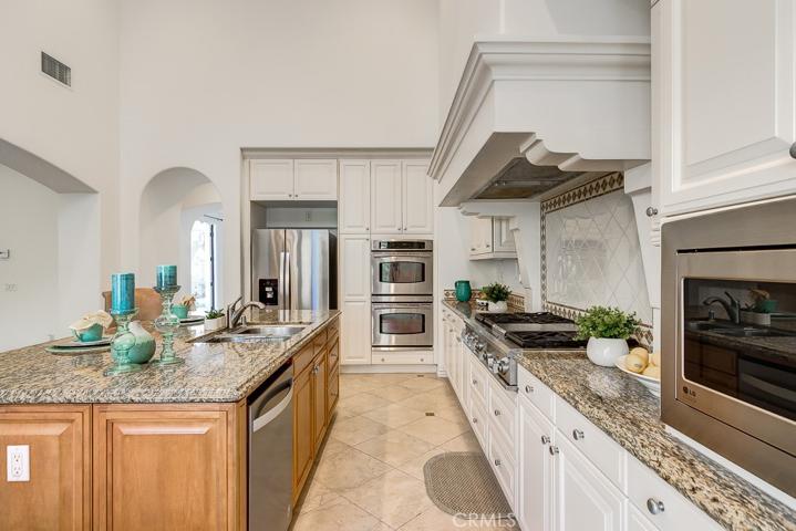 501 Luminous, Irvine, California 92603