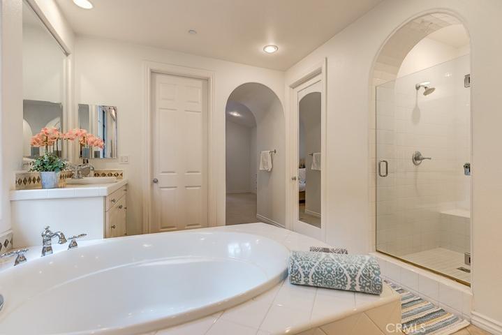 501 Luminous, Irvine, California 92603