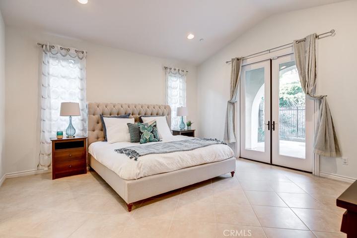 501 Luminous, Irvine, California 92603