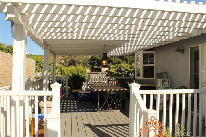 490 Delwood Court, Newbury Park, California 91320