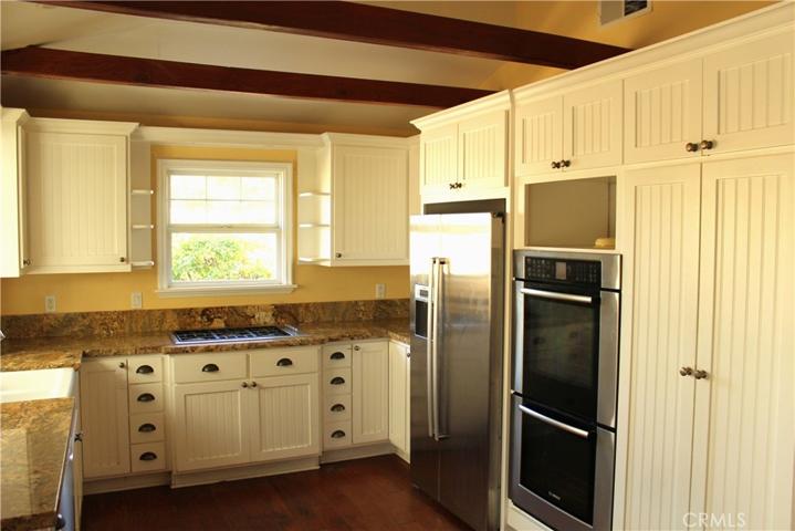 490 Delwood Court, Newbury Park, California 91320