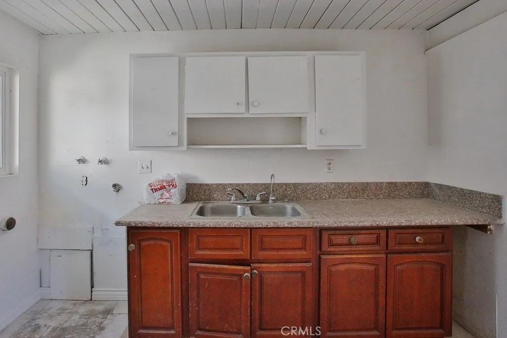 11670 Ferris Road, El Monte, California 91732 home-pic-17