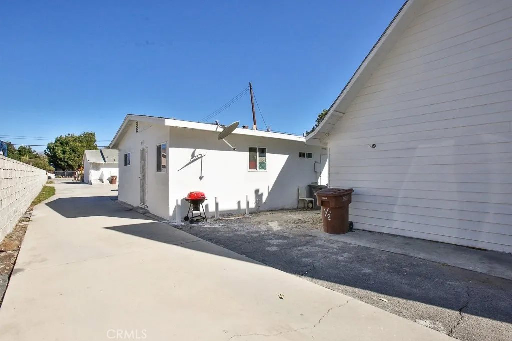11670 Ferris Road, El Monte, California 91732 home-pic-20