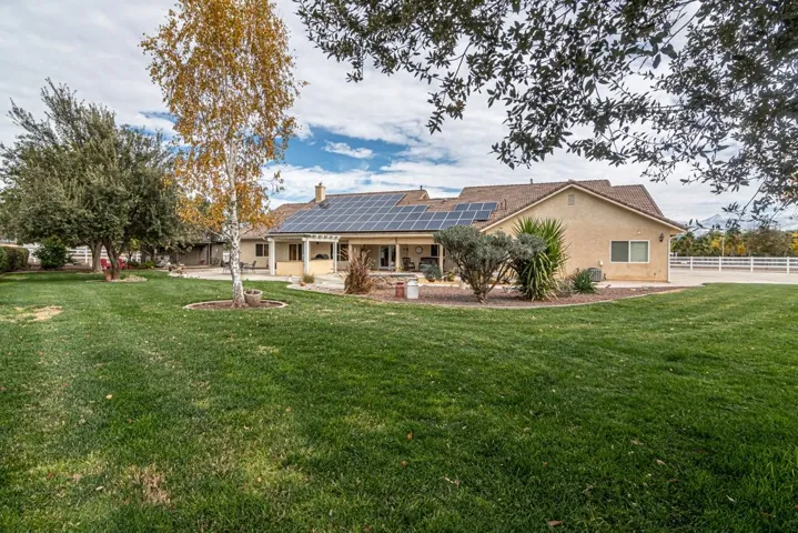 24155 Maze Stone Court, Hemet, California 92545