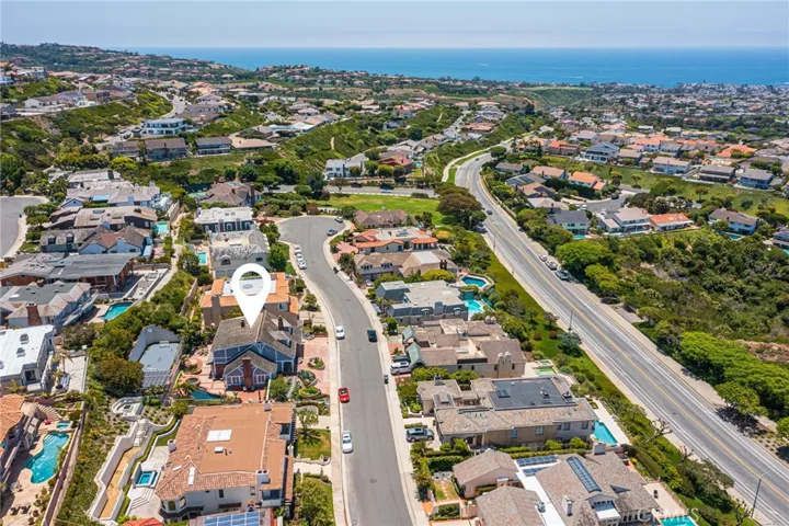 10 Narbonne, Newport Beach, California 92660