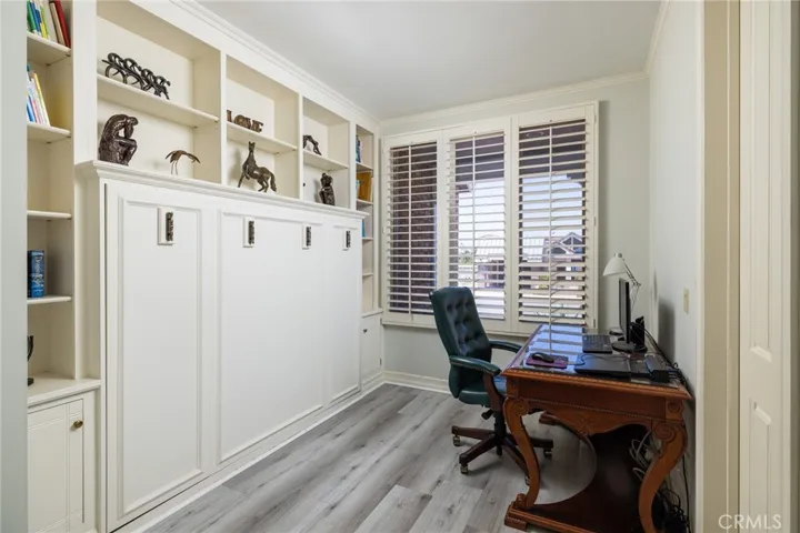 10 Narbonne, Newport Beach, California 92660
