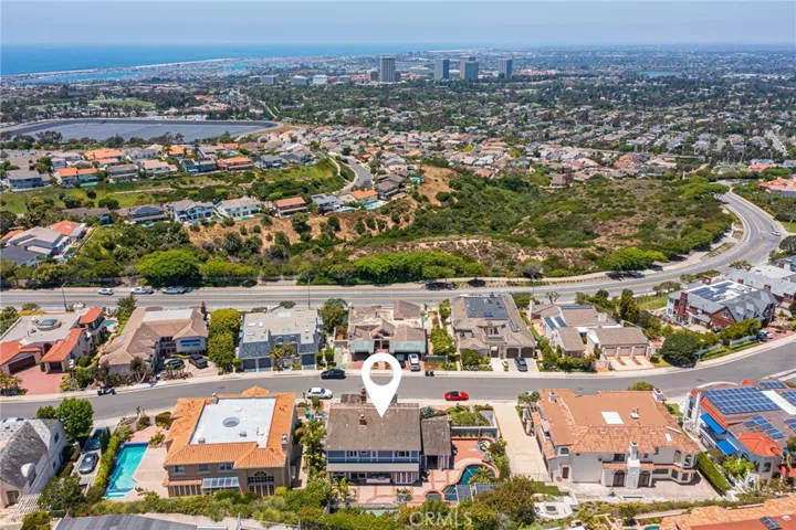 10 Narbonne, Newport Beach, California 92660