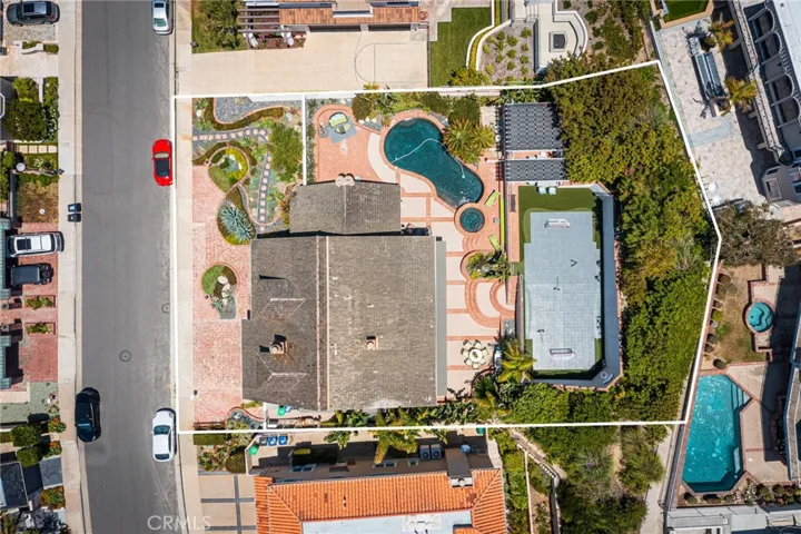 10 Narbonne, Newport Beach, California 92660