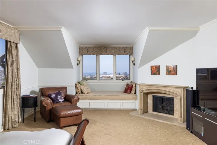10 Narbonne, Newport Beach, California 92660