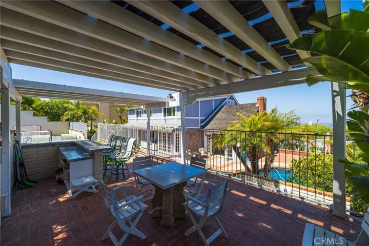 10 Narbonne, Newport Beach, California 92660