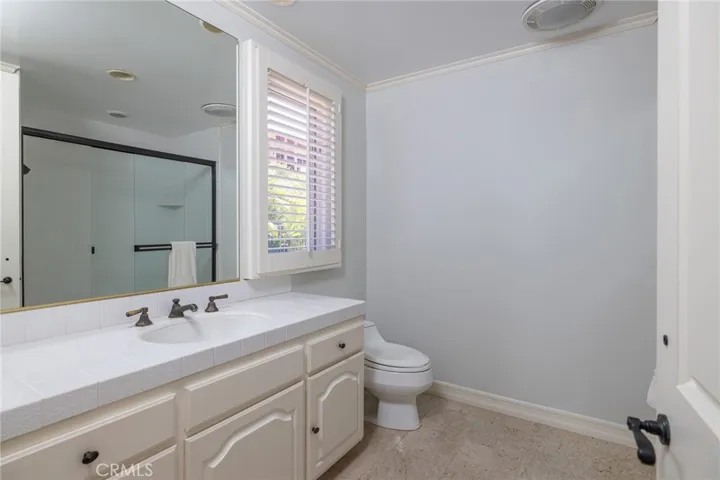 10 Narbonne, Newport Beach, California 92660