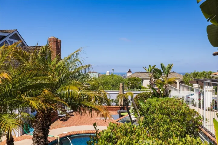 10 Narbonne, Newport Beach, California 92660