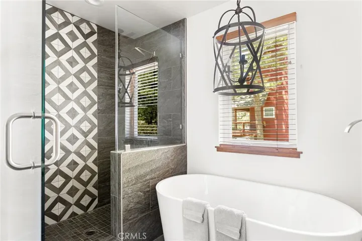 26632 Pinehurst Drive, Lake Arrowhead, California 92352