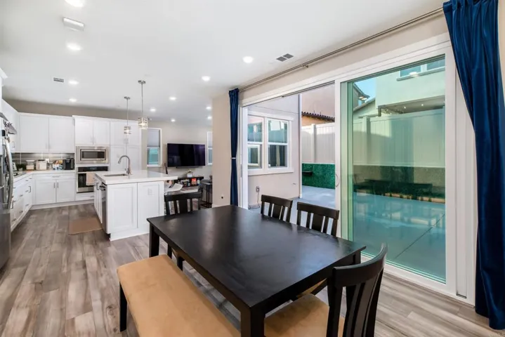 6683 Encelia Place, Carlsbad, California 92011