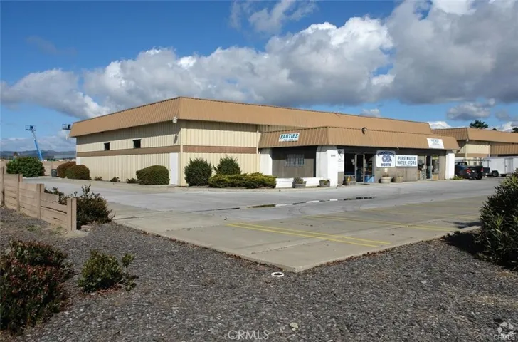 1501 E Laurel Avenue, Lompoc, California 93436
