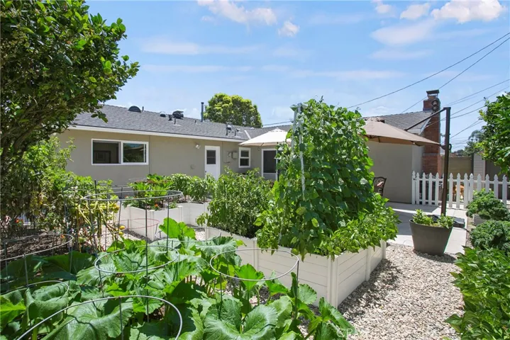 16361 Bayshore Lane, Huntington Beach, California 92649