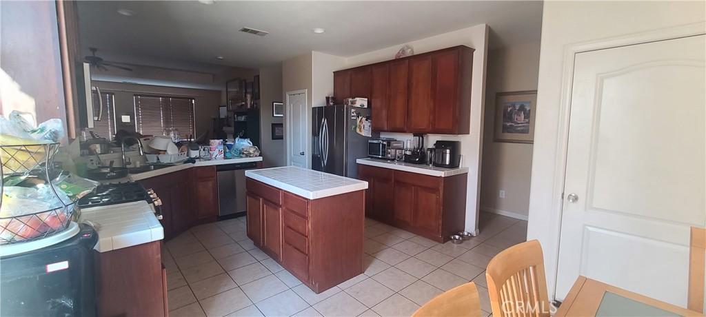 14655 Torrey Way, Adelanto, California 92301