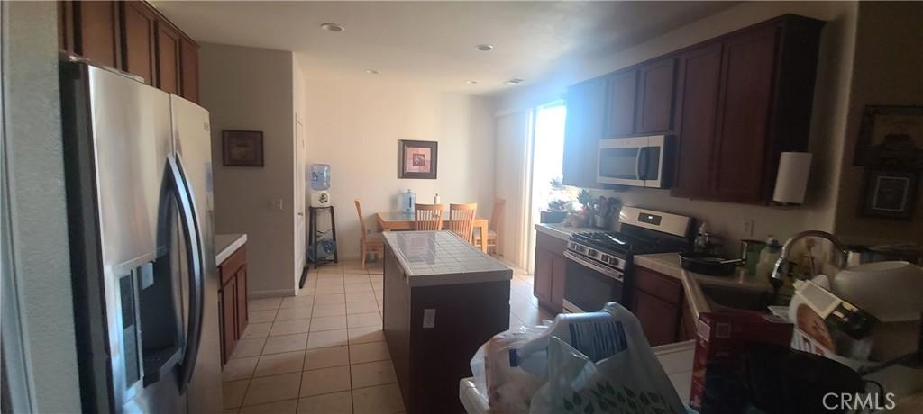 14655 Torrey Way, Adelanto, California 92301
