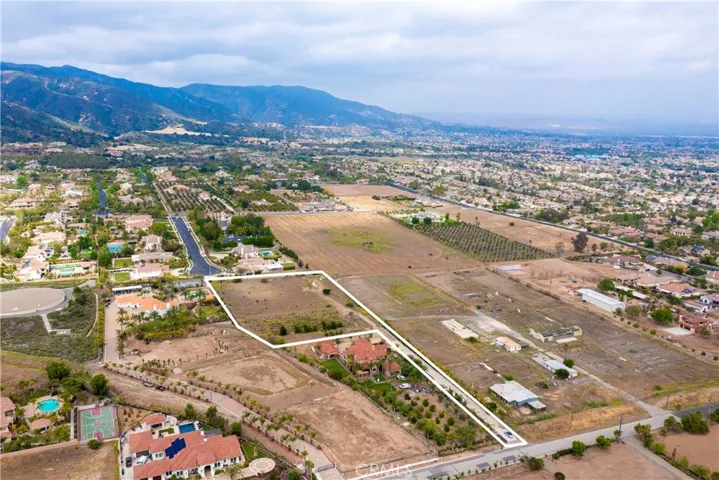 4106 Lester Avenue, Corona, California 92881