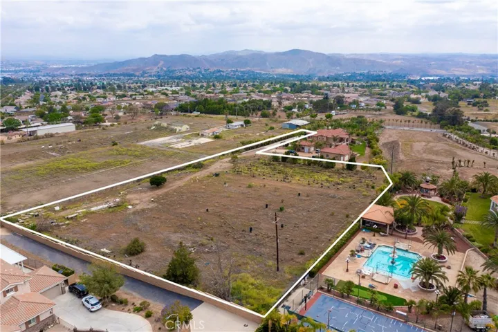 4106 Lester Avenue, Corona, California 92881