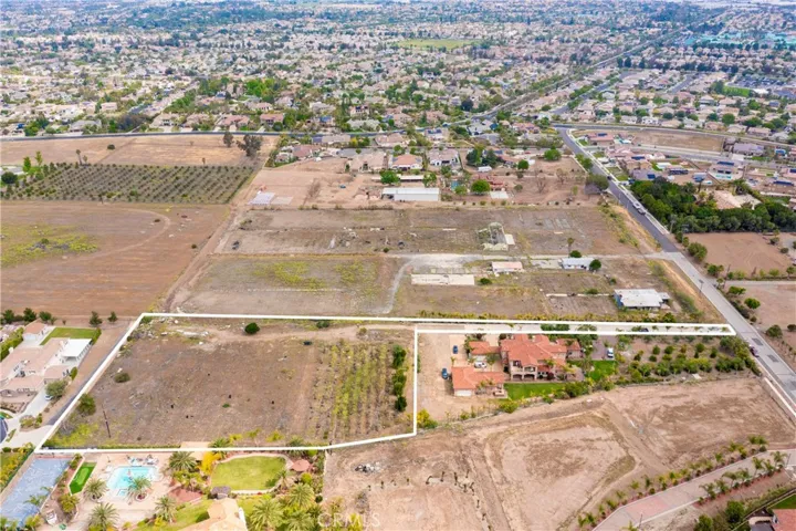 4106 Lester Avenue, Corona, California 92881