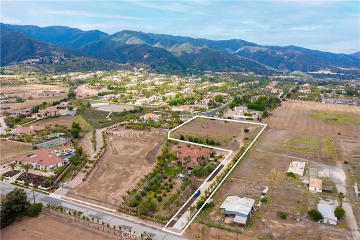 4106 Lester Avenue, Corona, California 92881