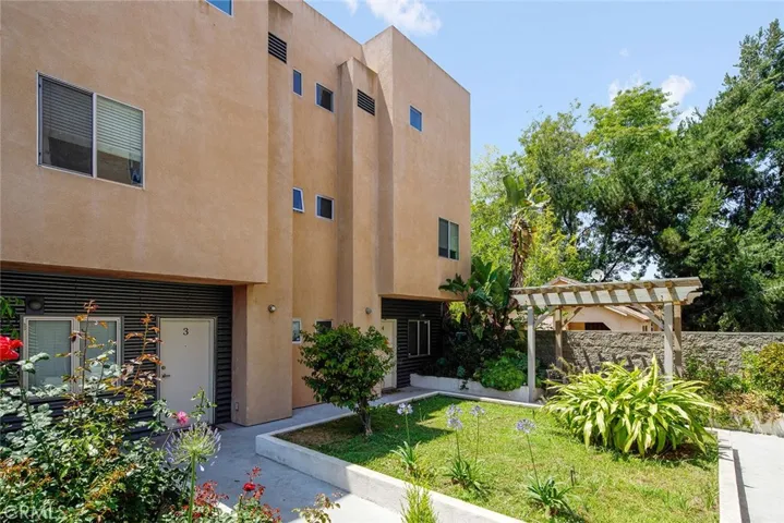 148 N Mar Vista Avenue, Pasadena, California 91106