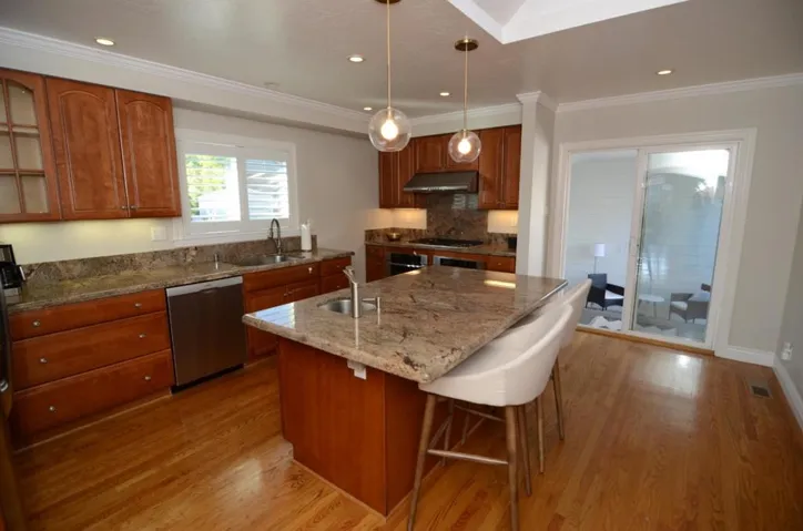 1564 Belmont Avenue, San Carlos, California 94070