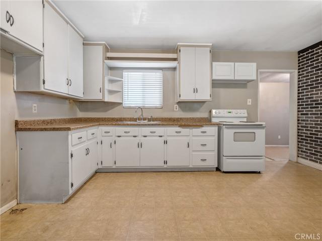 10101 Monte Vista Road, Phelan, California 92371