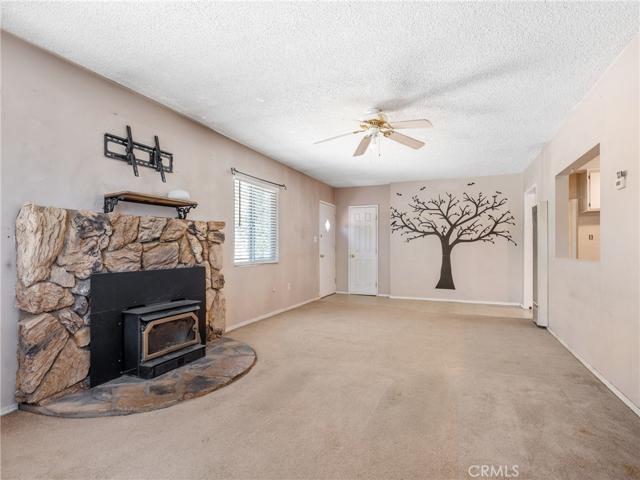 10101 Monte Vista Road, Phelan, California 92371