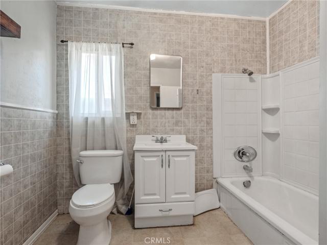 10101 Monte Vista Road, Phelan, California 92371