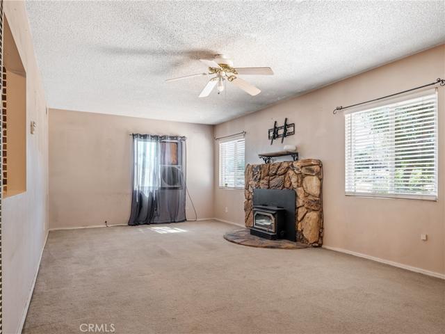 10101 Monte Vista Road, Phelan, California 92371