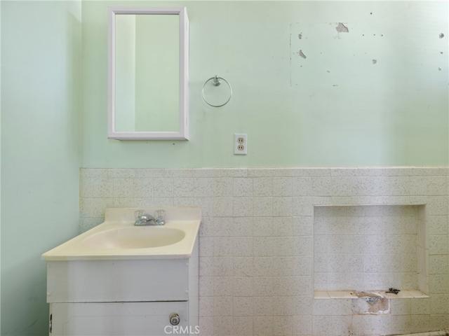 10101 Monte Vista Road, Phelan, California 92371