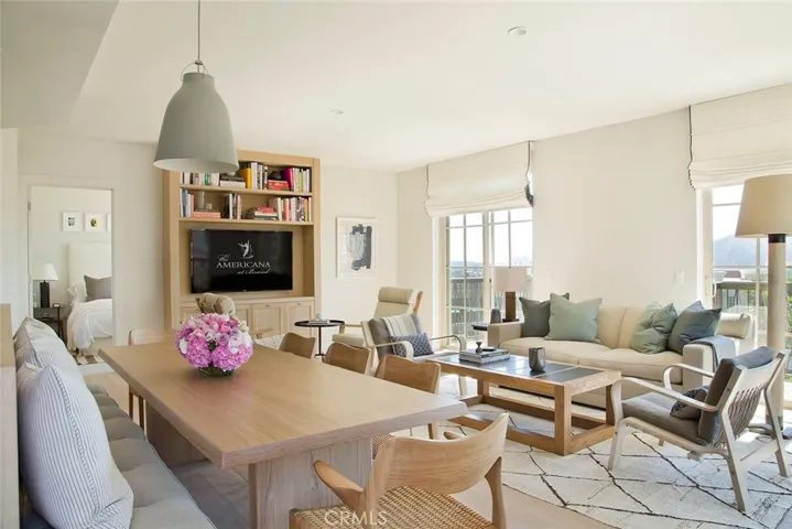 722 Americana Way Unit M537, Glendale, California 91210