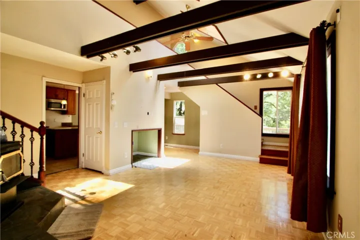 9496 Fox Drive, Cobb, California 95426