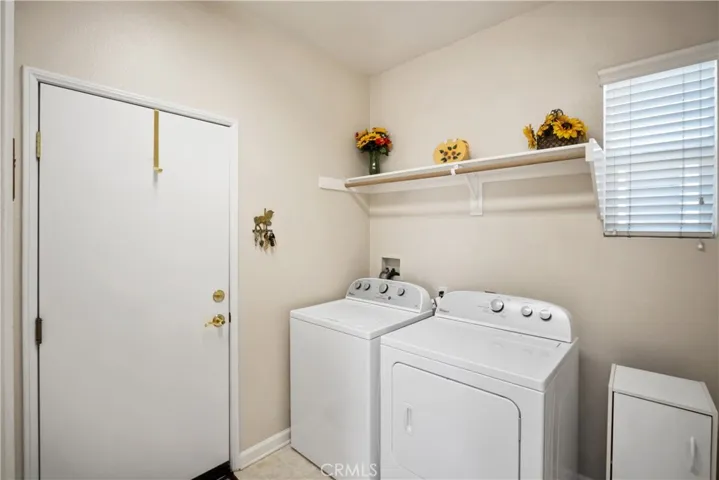 24297 Songsparrow Lane, Corona, California 92883