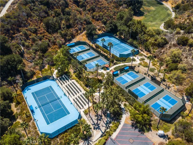 24297 Songsparrow Lane, Corona, California 92883