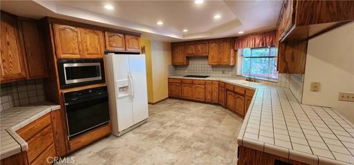 14591 Skyway, Magalia, California 95954