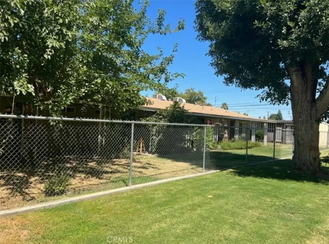 3421 E Mckinley Avenue, Fresno, California 93703
