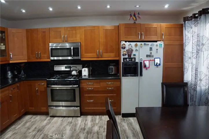 19944 Sherman Way D, Winnetka, California 91306