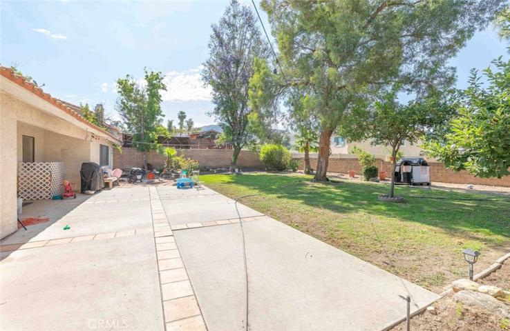 2234 Naples Avenue, Mentone, California 92359