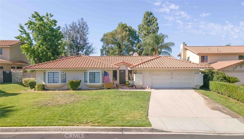2234 Naples Avenue, Mentone, California 92359