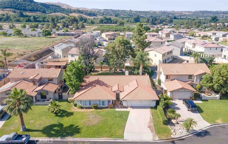 2234 Naples Avenue, Mentone, California 92359